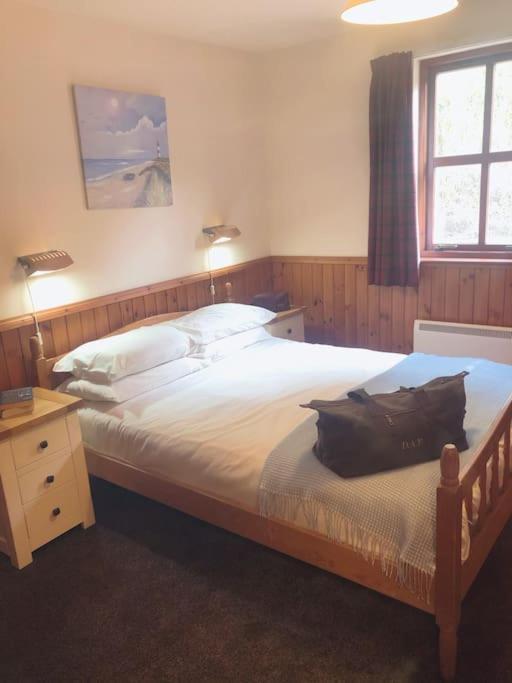 Dolphin View Cottages Portmahomack ภายนอก รูปภาพ