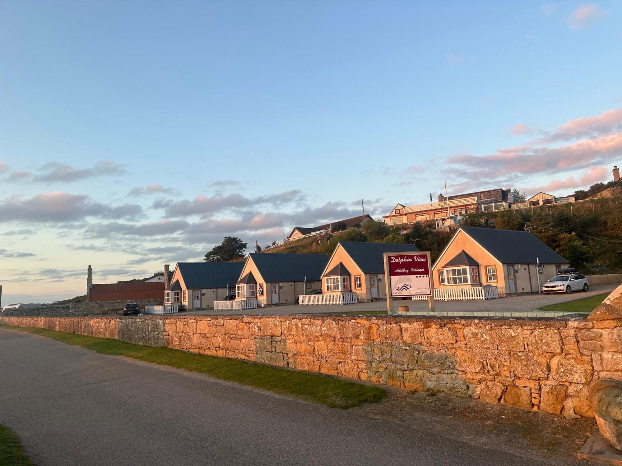 Dolphin View Cottages Portmahomack ภายนอก รูปภาพ